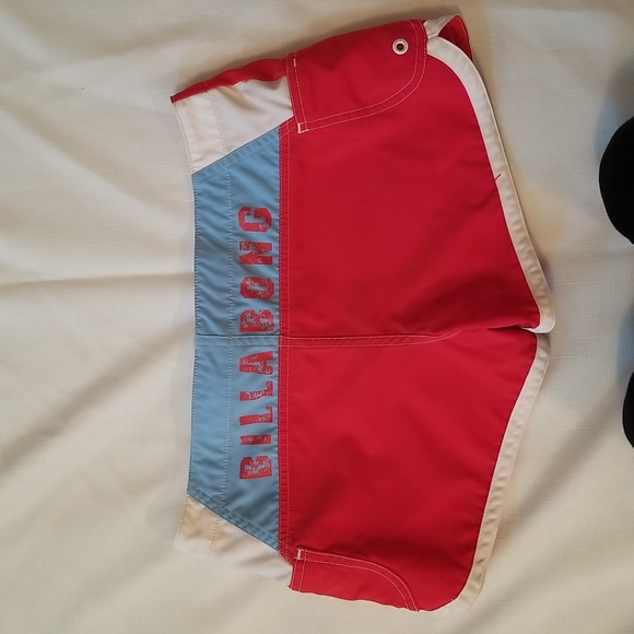 Billabong Pants - BILLABONG RETRO VINTAGE SHORT SHORTS SIZE 3 RED AND BLUE 2 POCKETS SURF